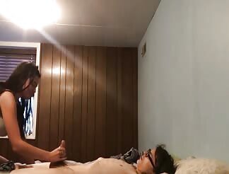 Gorgeous babe pleases her boyfriend on a bed