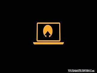 She has the juiciest ass cheeks 