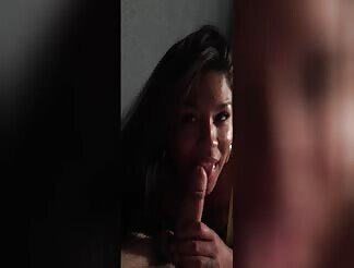 Sweet Latina gives giggly blowjob