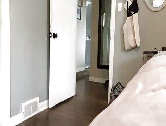 Slurping all his jizz down her throat 