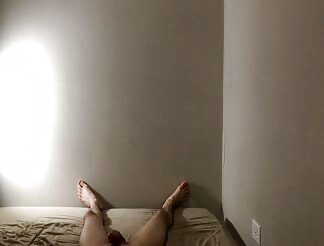 Horny girlfriend rides it like a pony 