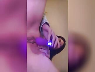 Hooker GF Playing With Her Used Pussy