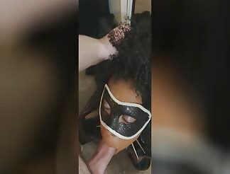 SEXY EYE CONTACT CUMSHOT