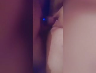 SarahSlut´s wet Pussy Fucked