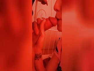 Schlampe julia wird wegen fremdgehen bestraft 