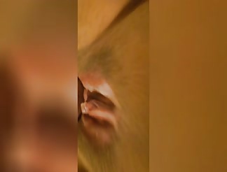 Fucking milfs wet pussy