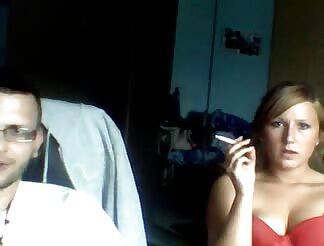 Stacked woman gets kinky on webcam 