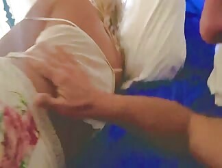 Hot blonde plays with stud’s dick