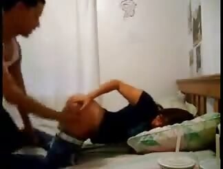 teen chick gets vagina eaten while parents out 