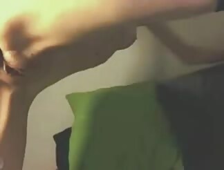 Wonderful woman fuckes her booty to climax 