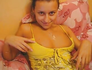 Curvy girl friend blows monstrous meat 