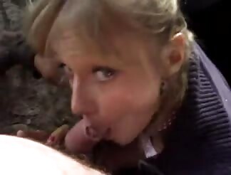 Stranger accepts to suck dicks for cash 